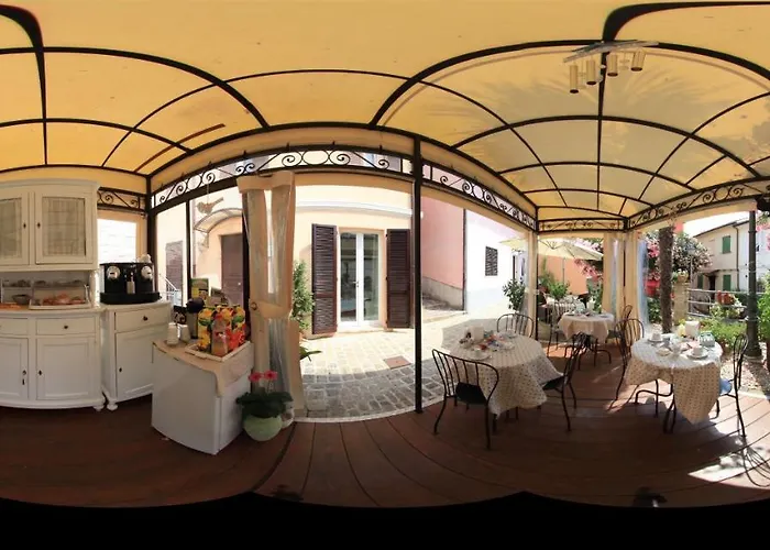 La Torre Bed & Breakfast 4*